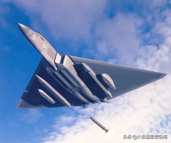 歼-20如果要改进，会有哪些演变方向，可以整体放大变为战斗轰炸机吗？