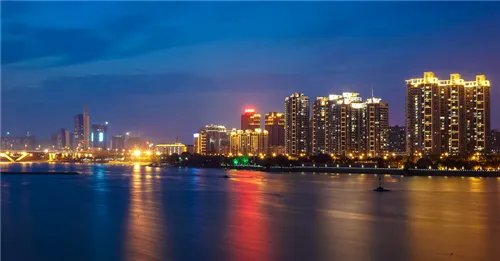 近几年福州房价走势图  十年间翻几番看哭了多少人