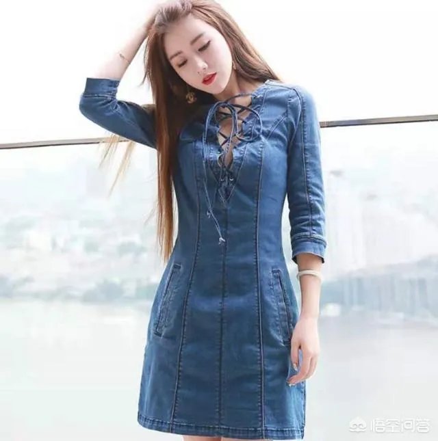 今年秋季流行什么衣服？