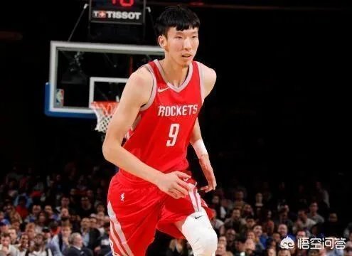 周琦被火箭队裁员，回CBA和留NBA，哪种选择更利于周琦篮球生涯发展？
