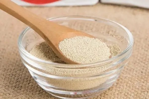 男子误把酵母粉当感冒药给老婆喝，喝了酵母粉对身体有无伤害？