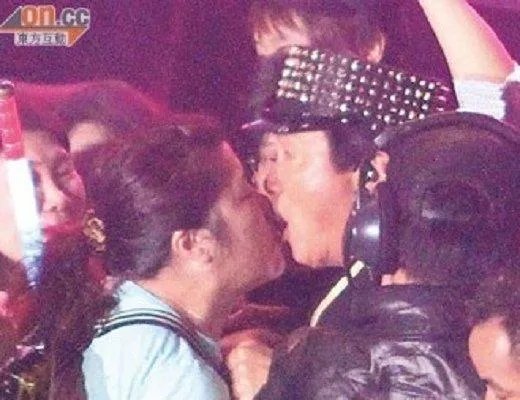 如何评价许冠杰？