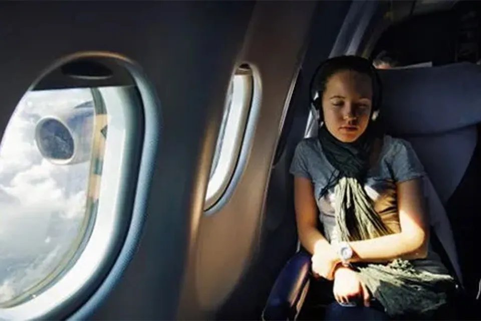 高铁真的比飞机更安全吗 给害怕坐飞机的人建议