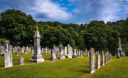 昆明一陵园推出墓地按揭贷，你怎么看待这这种贷款？