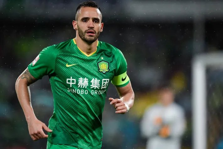 北京国安1-3不敌广州恒大的比赛里,奥古斯托的表现如何?