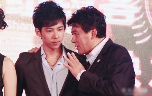 朱时茂儿子长相跟爸爸差别有多大？