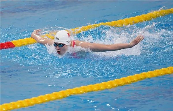 我国破三个世界记录的游泳员，你知道是哪一位吗？