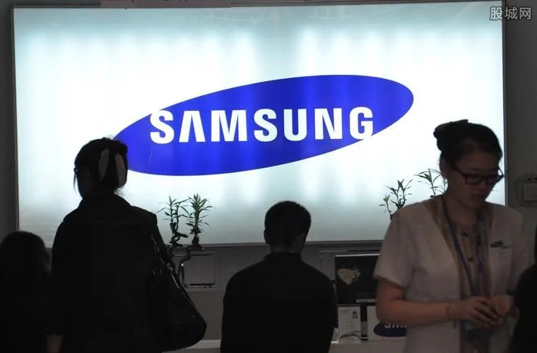 三星折叠屏手机 多少钱一台销量会如何