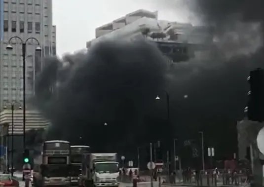 港尖沙咀突发大火