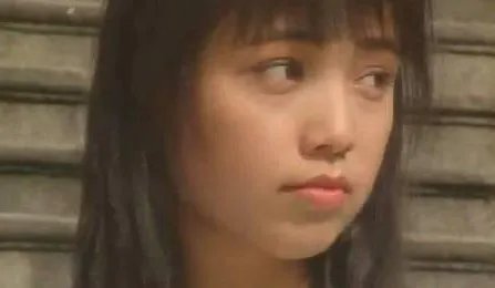 邓萃雯有哪些曲折的感情？