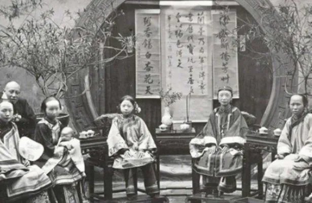 三妻四妾制度是什么时候开始的？为什么会有“三妻”的说法？