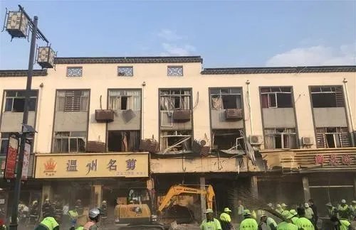 无锡小吃店爆炸致9死10伤,被爆炸波及的商铺该如何理赔?