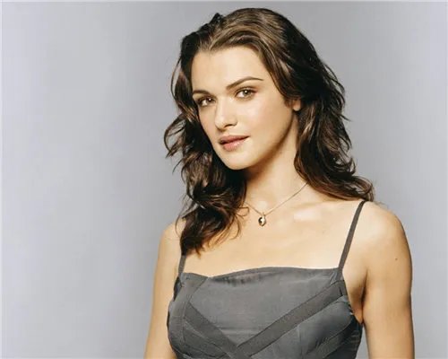 蕾切尔薇兹三级片令人咋舌 不悔袒胸露肚全裸