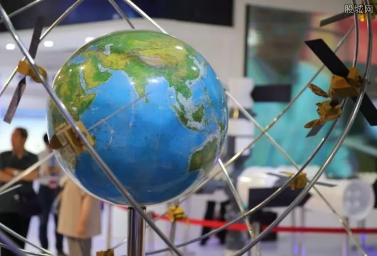 地球素颜照惨不忍睹 网友称“简直毁三观”