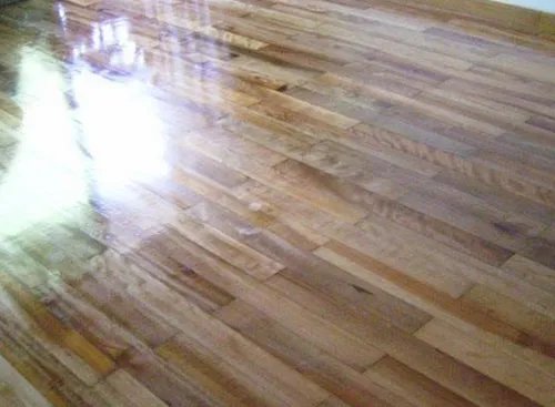 有哪些地板清洗打蜡的方法  教你怎样给地板清洗打蜡