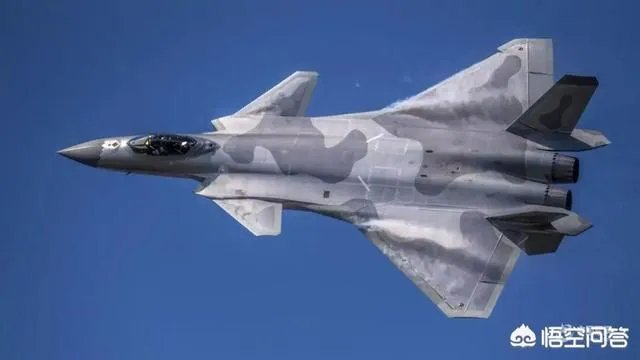 歼-20如果要改进，会有哪些演变方向，可以整体放大变为战斗轰炸机吗？