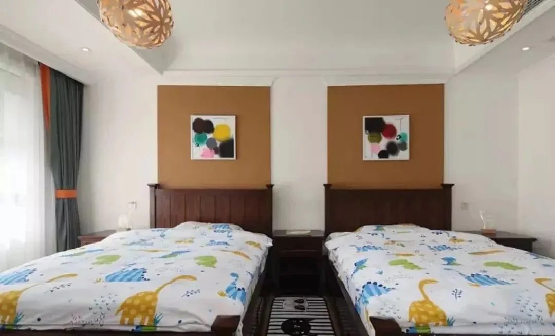 双人床的儿童房相比上下铺，哪个更好？