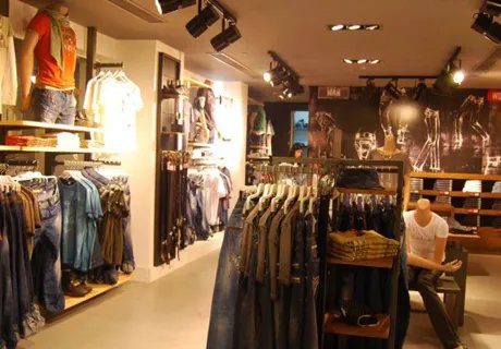 李维斯属于什么档次