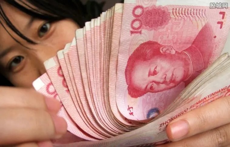 90后一半工资养生 另一半工资用来付房租了