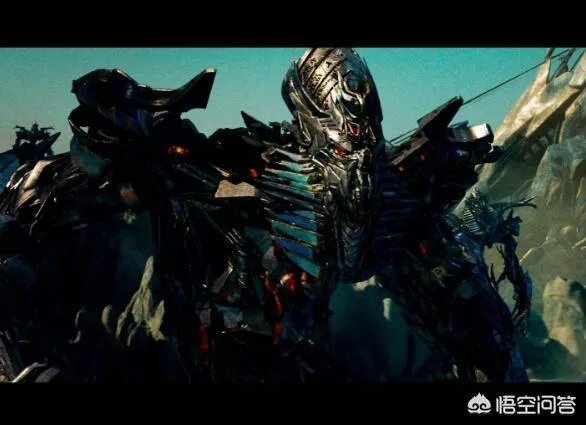 擎天柱的师傅御天敌和威震天的师傅堕落金刚谁比较厉害？