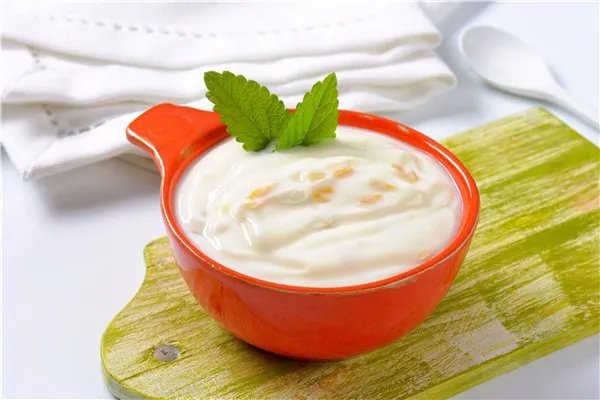 自制的无糖酸奶100g热量是多少