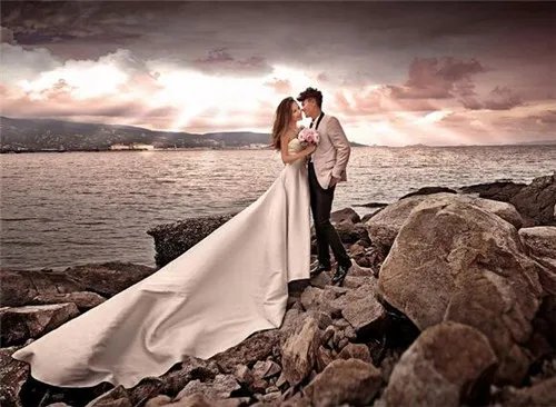 成都婚纱摄影哪家好 2017成都摄影工作室推荐