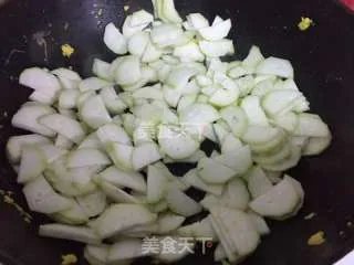 西葫芦炒鸡蛋