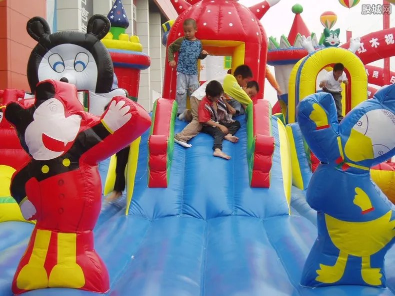 成都游乐园事故 存安全隐患违法开园营业