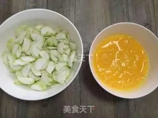 西葫芦炒鸡蛋