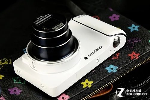 完美与安卓融合 三星Galaxy Camera评测