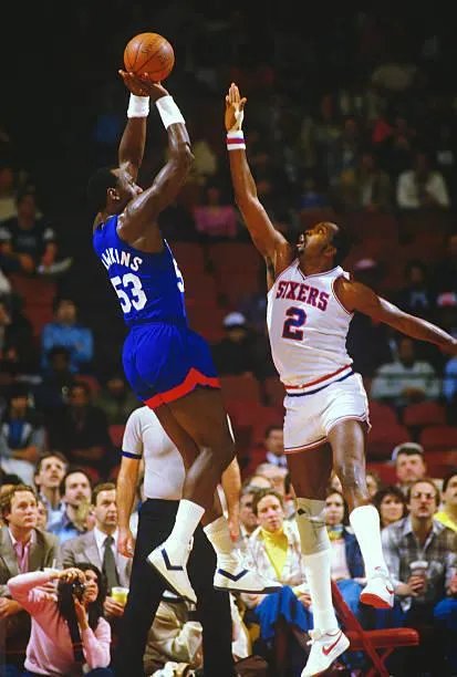 在NBA中，扣碎篮板谁最强？