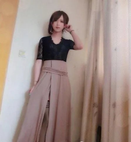 网上说的ts是什么意思：一般是指两种情况下的人妖