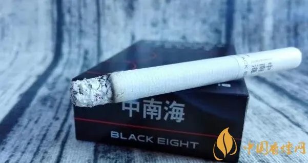 中南海(典8)香烟怎么样 中南海黑八10元烟的一匹黑马