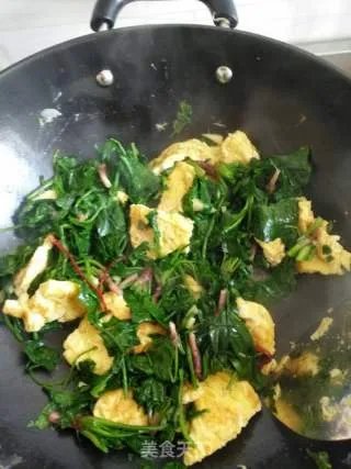菠菜炒鸡蛋