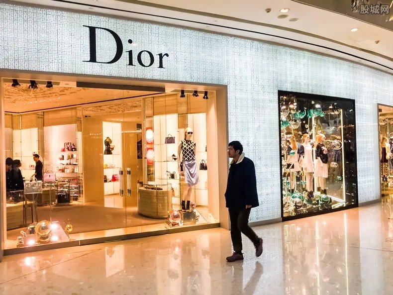 迪奥口红多少钱一只 迪奥口红价格一览表