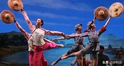 上联:请？下联:鱼虾月中游？