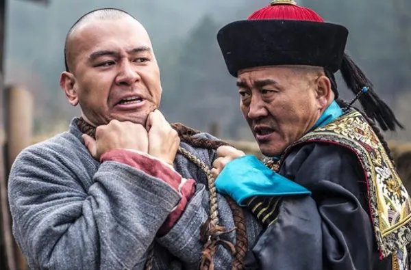 电视剧《天下粮田》的剧情讲了什么？