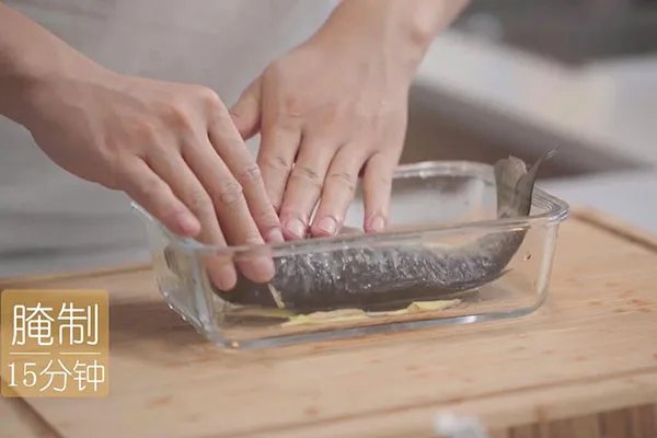 鲫鱼汤的做法 鲫鱼汤怎么做好吃