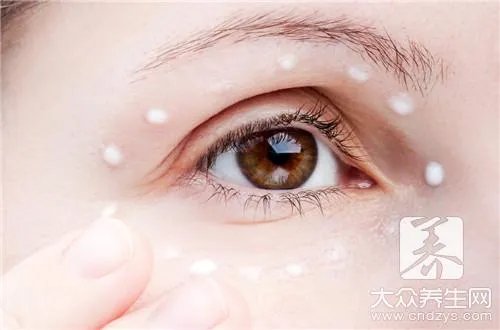 教您自制眼膜，补水去细纹！