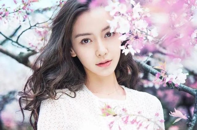 angelababy工作室辟谣的是什么事？