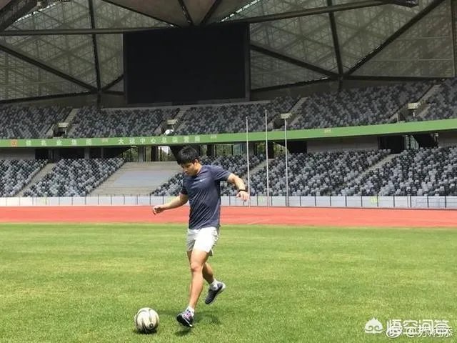 苏炳添微博秀脚法，你怎么看？