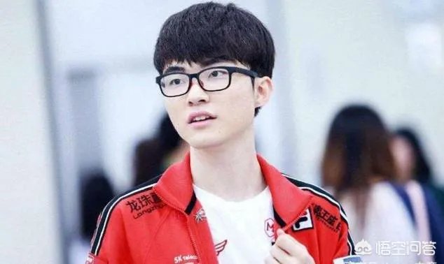 LOL北美韩媛Huhi通过转会拿到美国绿卡可免服兵役，Faker可以这样做吗？你怎么看？