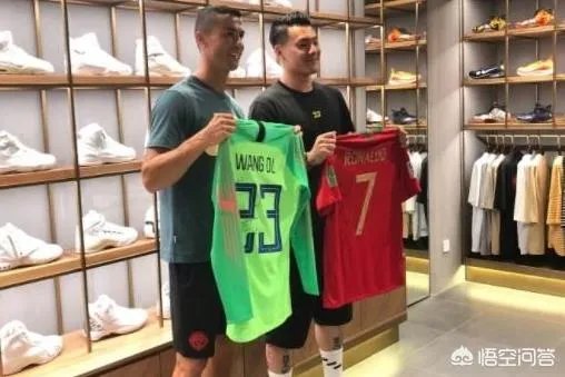 C罗中国行期间，为何会面中国球员王大雷？