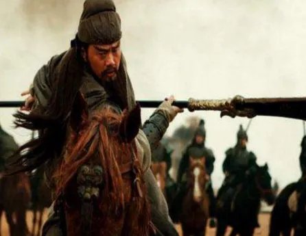 魏延墓前有三个跪像，他们分别是谁？