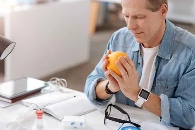 轻躁狂如何治疗 患病的症状有哪些