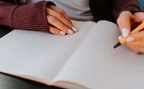 成长中的我们作文