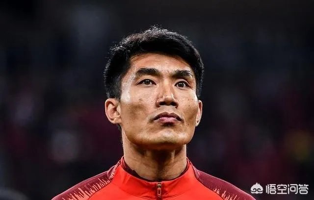 如果蒿俊闵入选国足与郑智、池忠国、金敬道4人是否可以组成国足的最强中场？