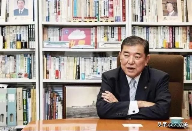 安倍提出辞职后，为何还要坚持任职到下任首相选出为止？