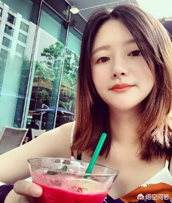 腾讯体育曾经的颜值担当、火箭队忠实粉丝小姨妈徐小溢去哪了？