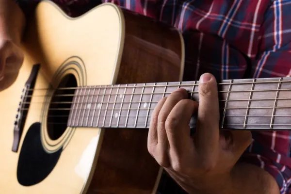 《爱我中华》歌词怎么变了？